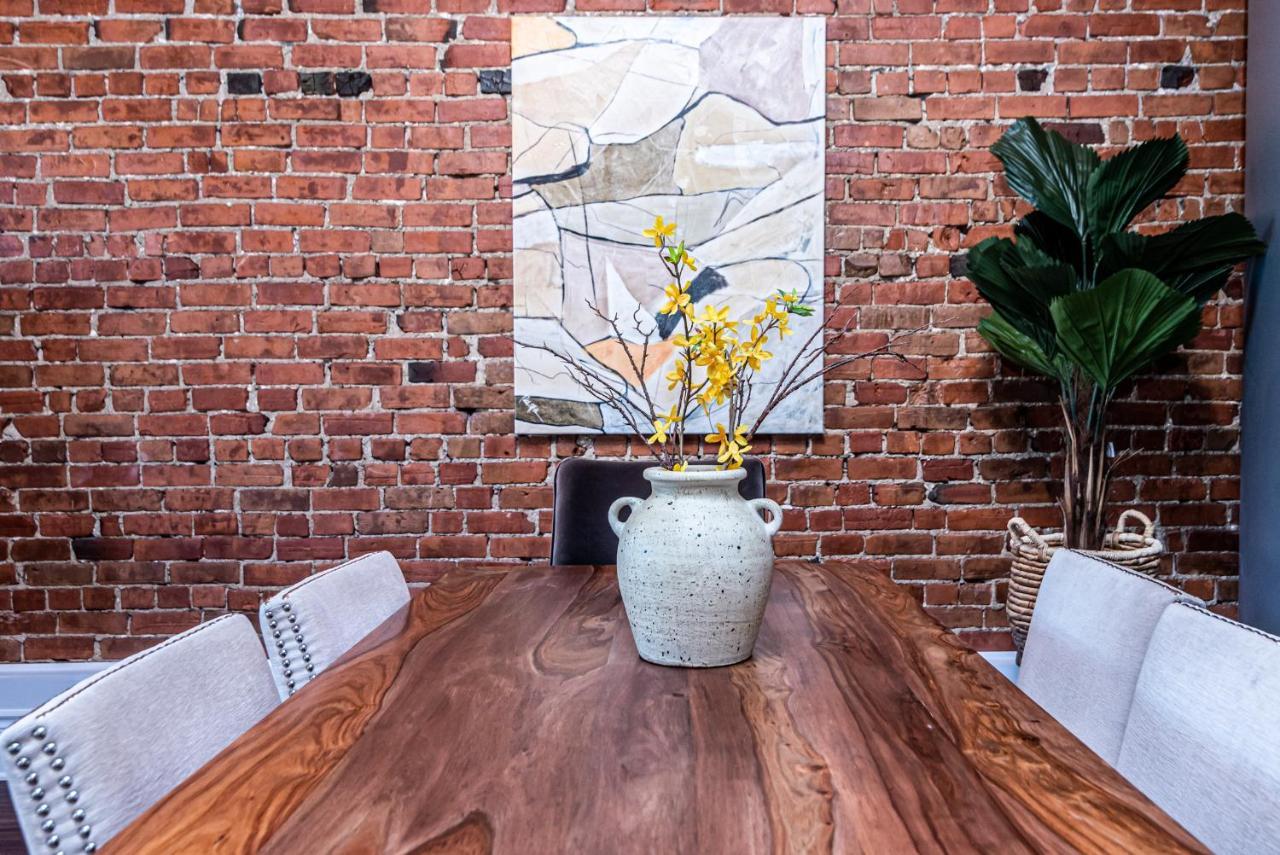 Family Friendly 3-Bedroom Beauty In Le Plateau By Denstays Montréal Exteriör bild