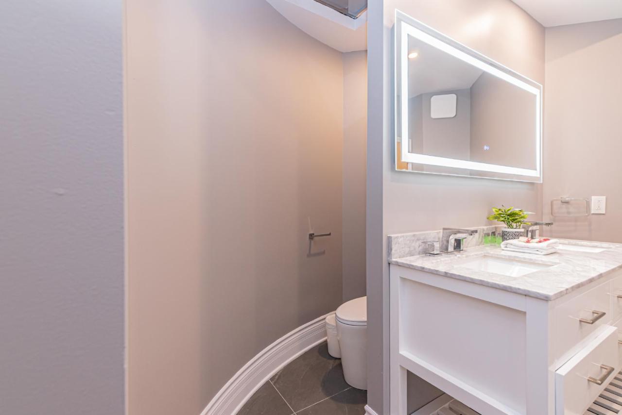 Family Friendly 3-Bedroom Beauty In Le Plateau By Denstays Montréal Exteriör bild