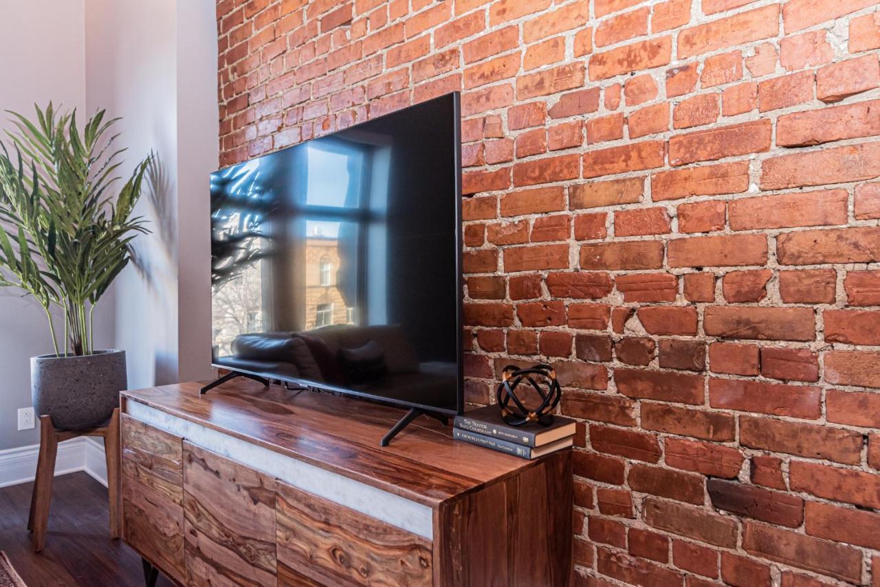 Family Friendly 3-Bedroom Beauty In Le Plateau By Denstays Montréal Exteriör bild